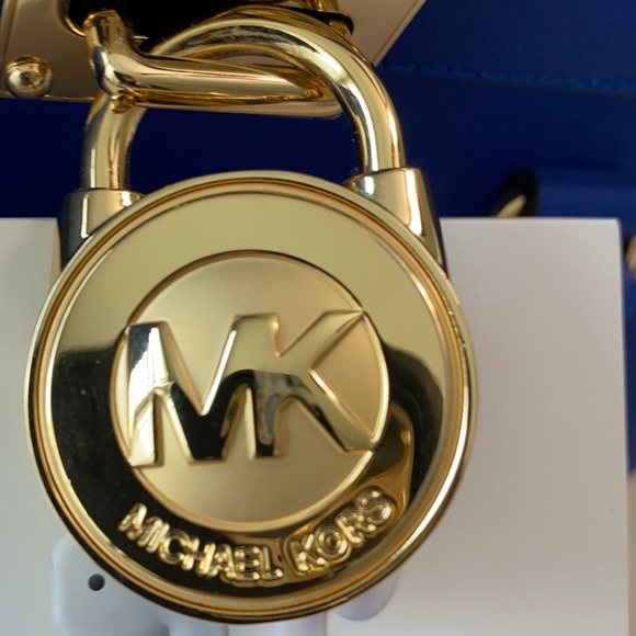 Michael Kors Purse - Picture 5 of 9